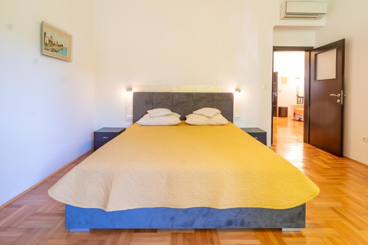 Apartments Naja Split Luaran gambar