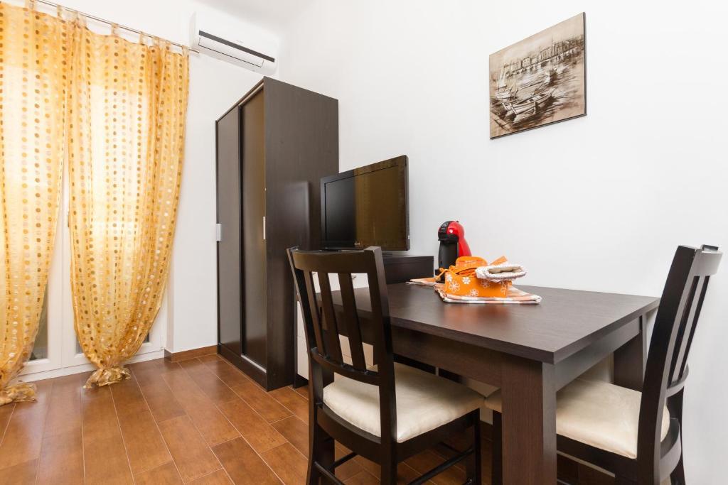 Apartments Naja Split Bilik gambar